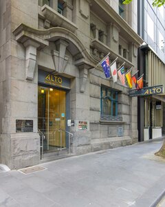 Гостиница Alto Hotel on Bourke