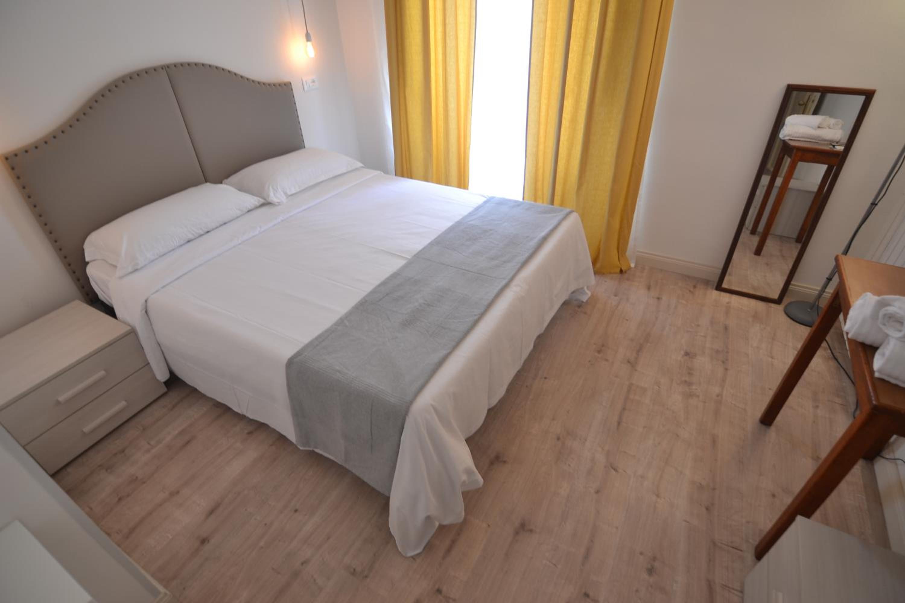 Фото Hotel Cathrine