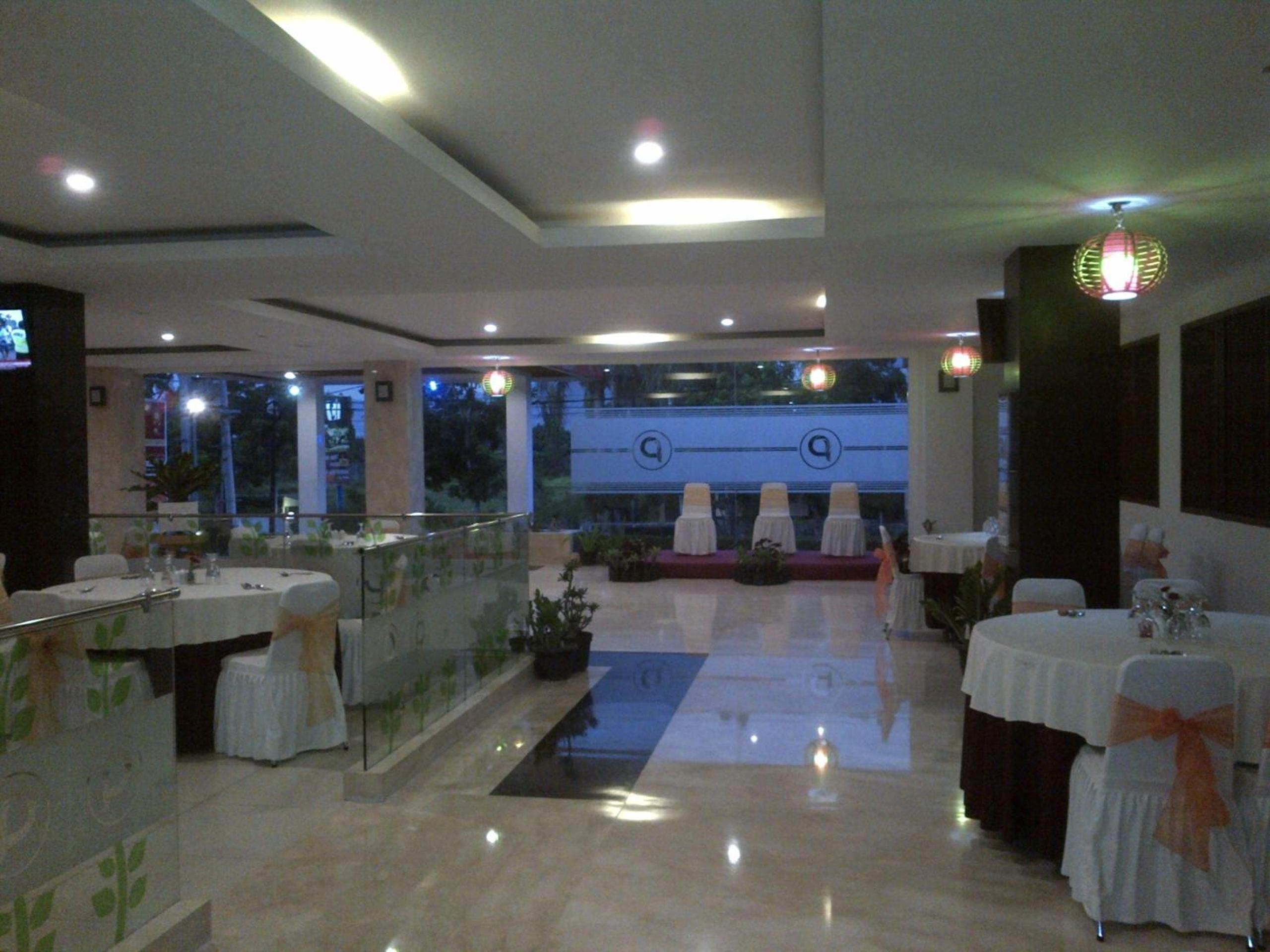 Фото Pratama Hotel and Convention