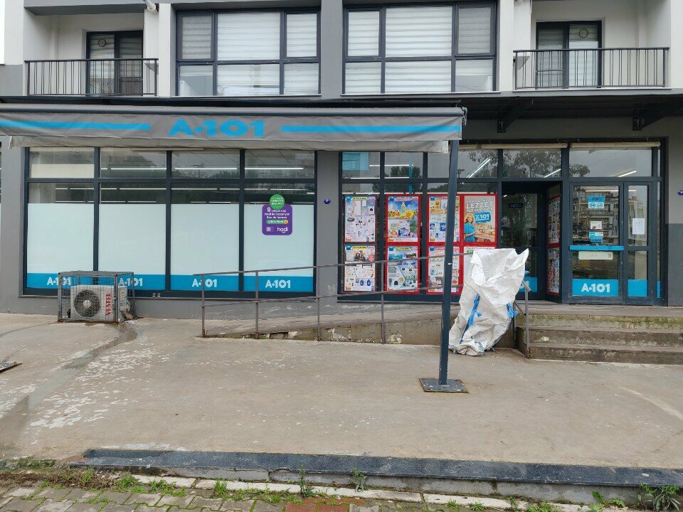 Supermarket A101, Izmir, photo