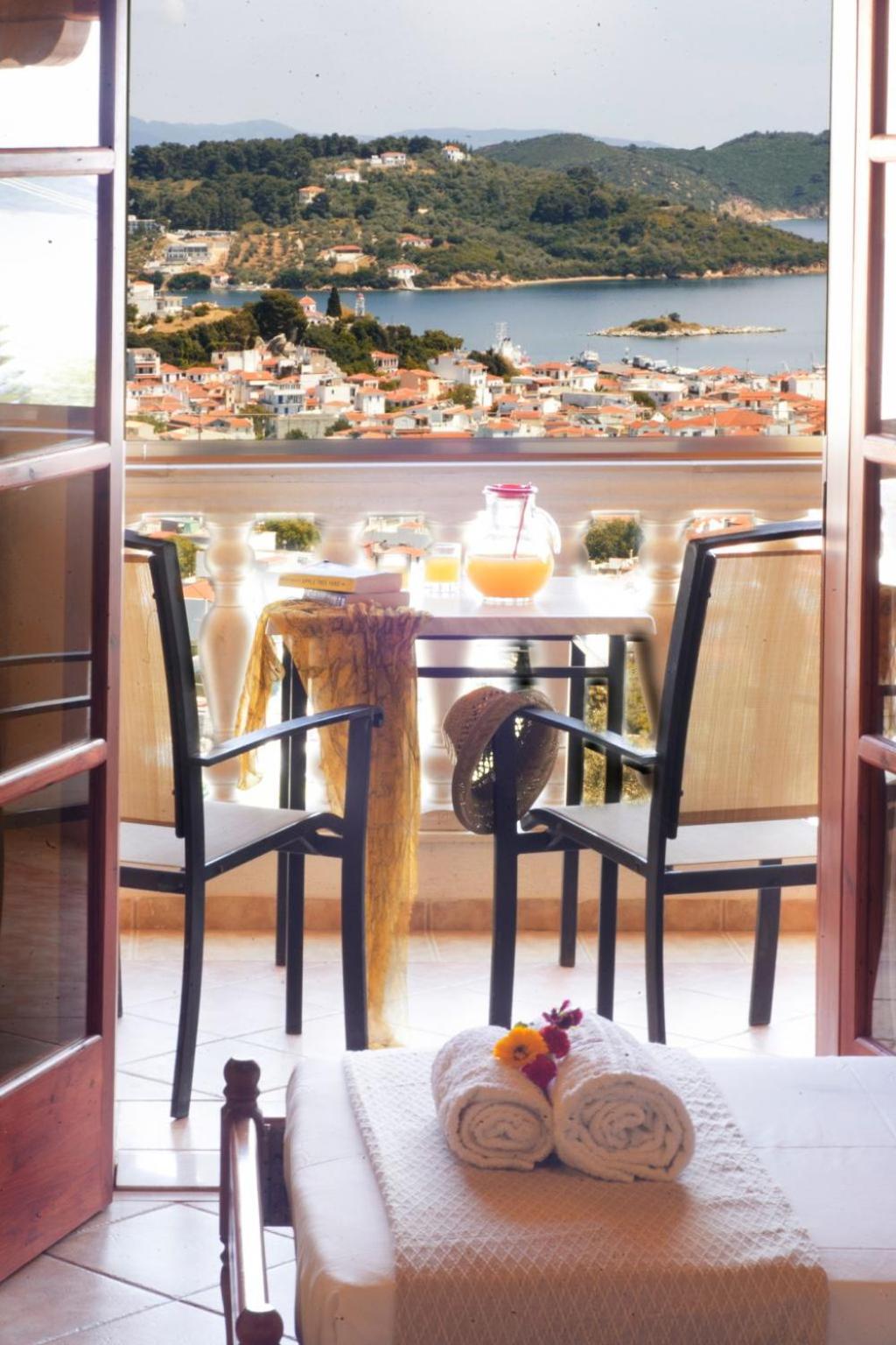 Фото Blue Horizon Studios