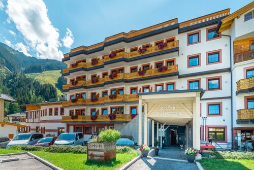 Гостиница Jufa Alpenhotel Saalbach в Зальбах-Хинтерглеме