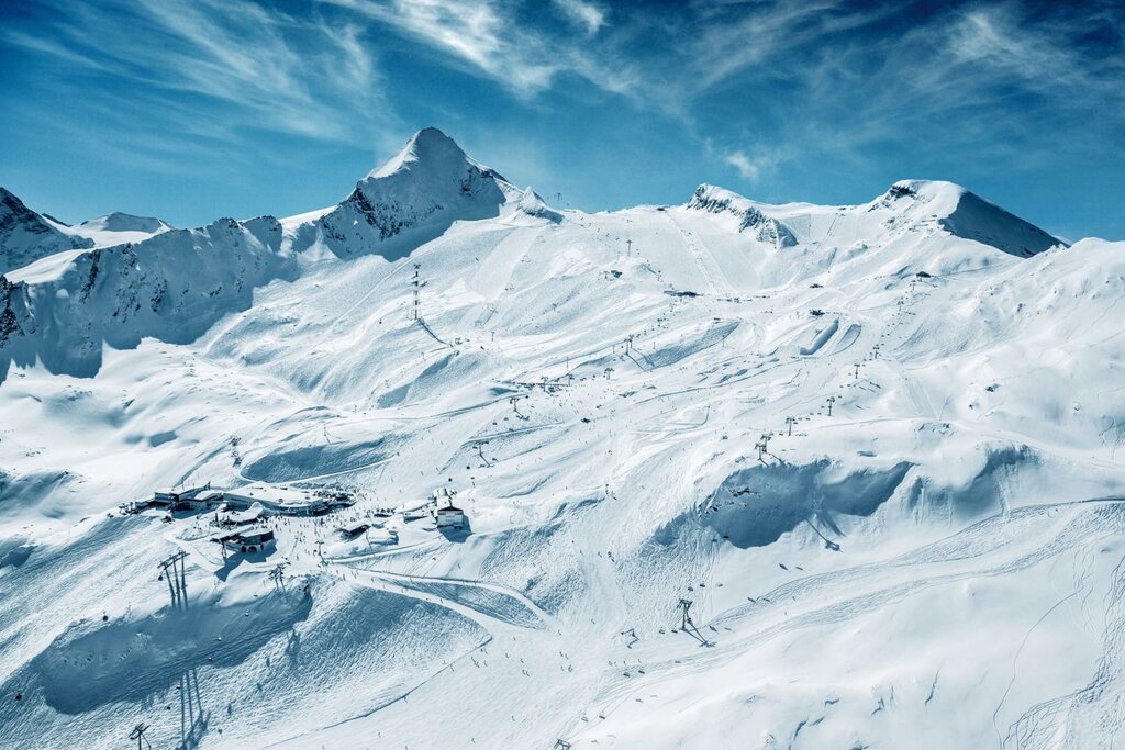 Гостиница Das Alpenhaus Kaprun, Капрун, фото