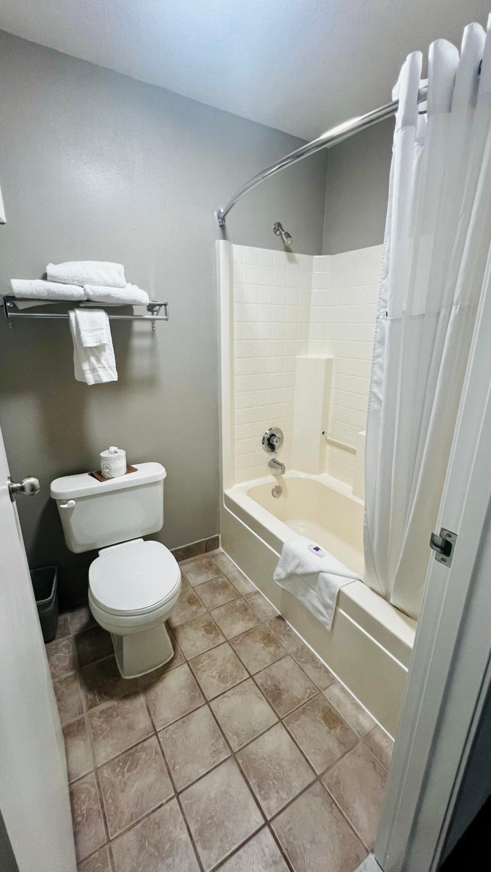 Фото Hospitality Inn