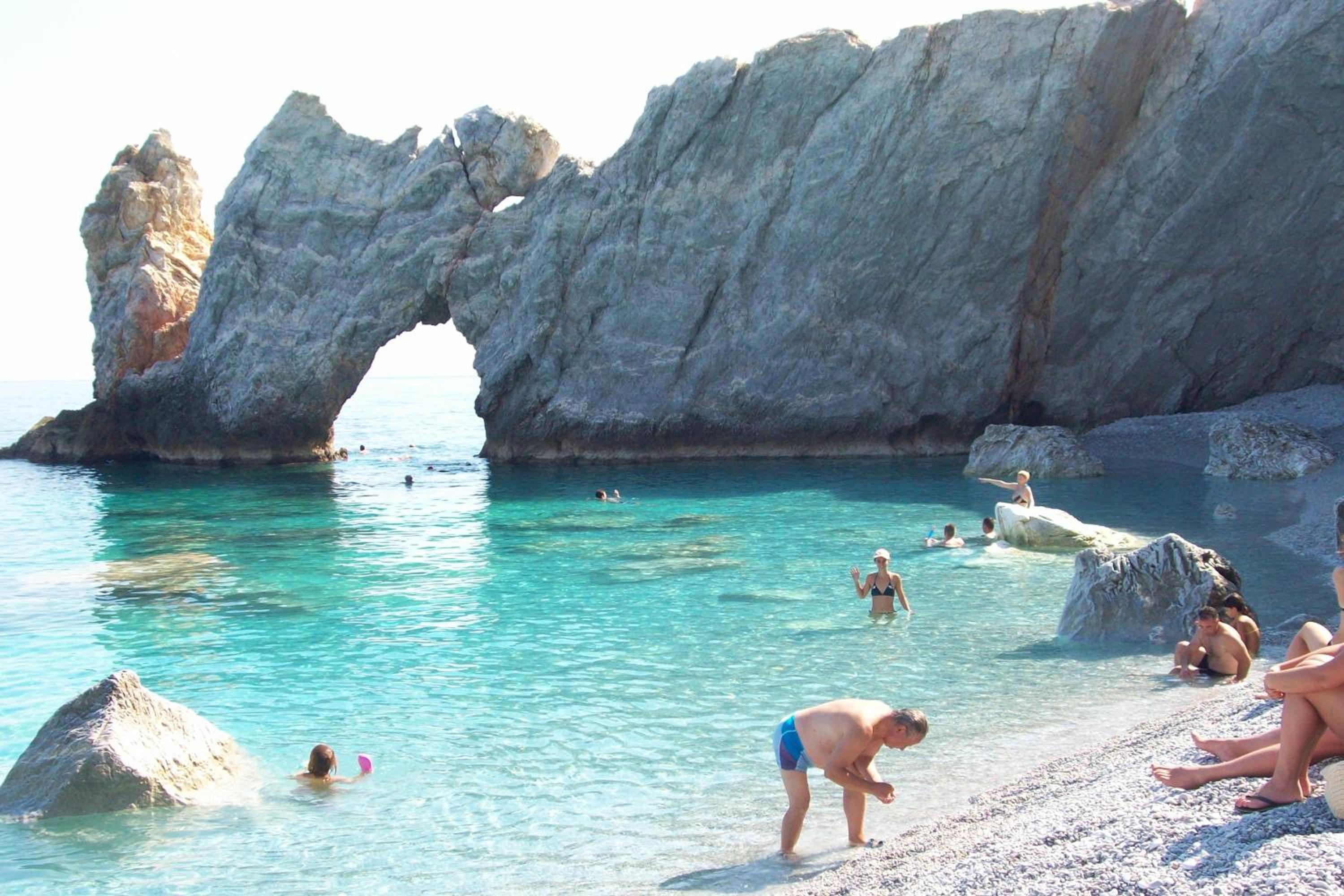 Фото отеля 2