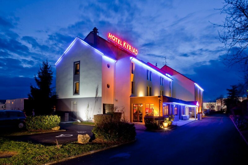 Гостиница Hotel Kyriad Tours Sud Chambray les Tours