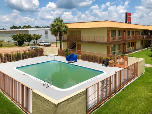 Гостиница Oyo Hotel Lake Charles Hwy 10 в Лейк-Чарльзе