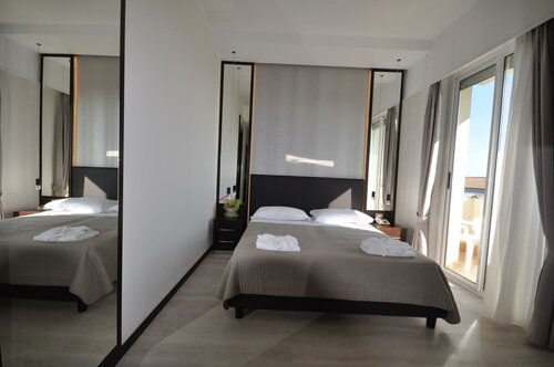 Гостиница Hotel Adriatic & Beauty в Римини