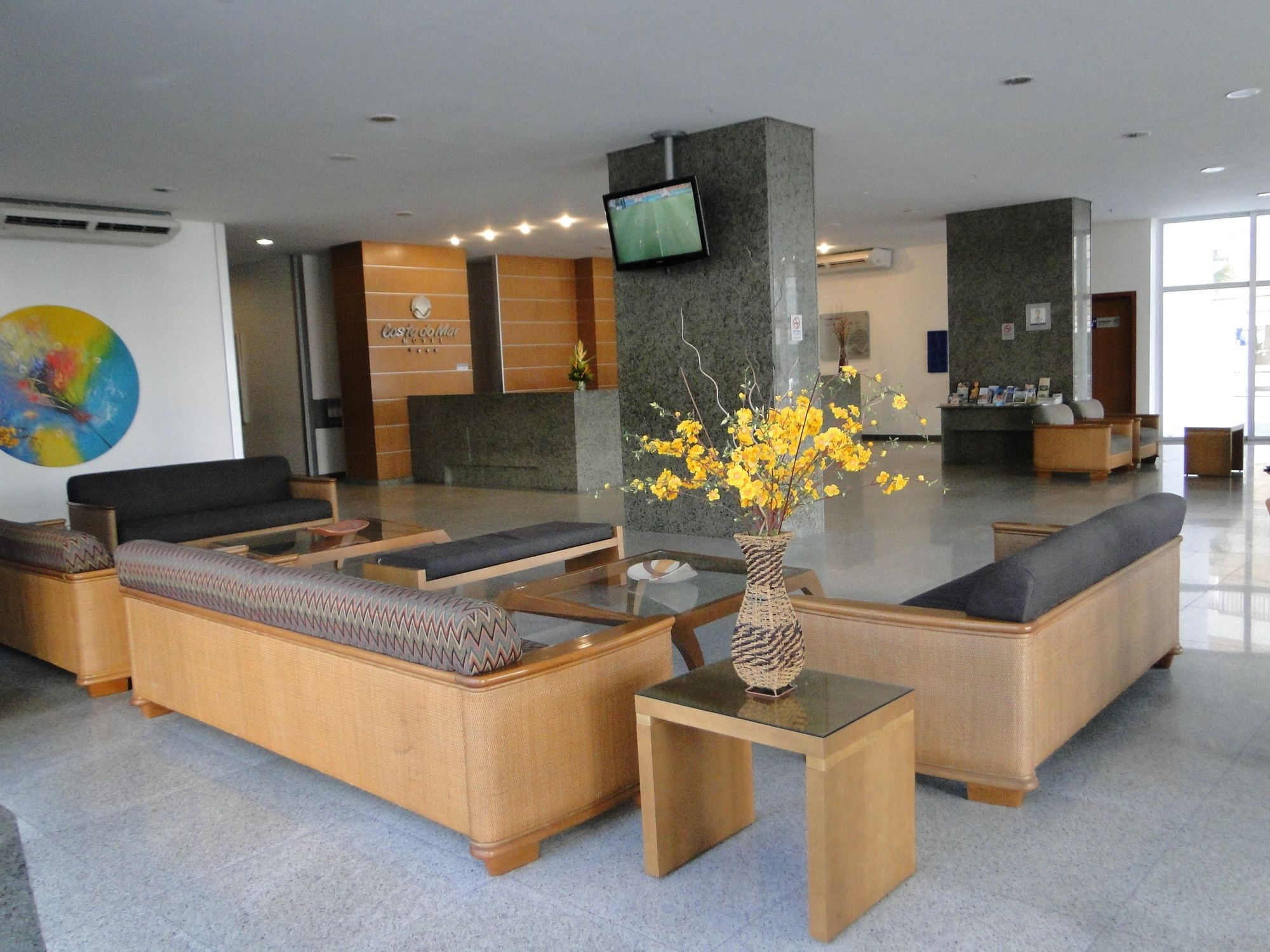 Фото Costa Do Mar Hotel