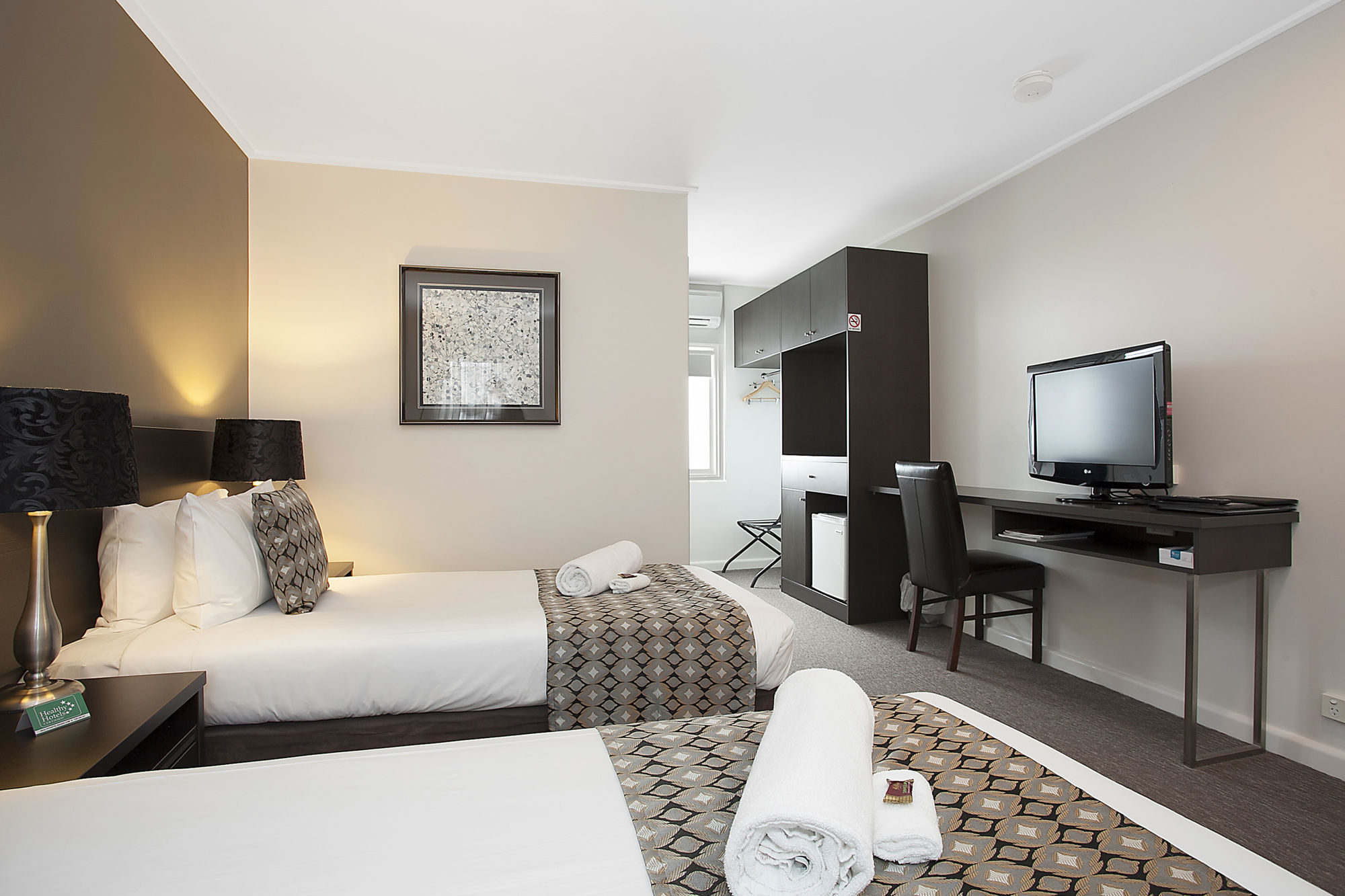 Фото Comfort Inn Western