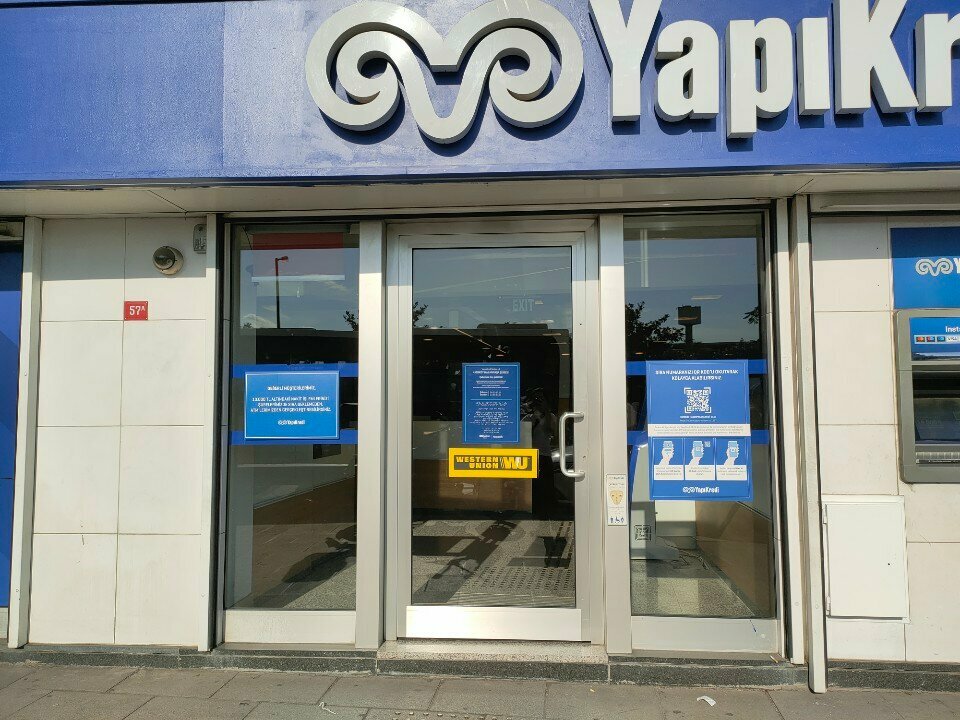 Bank Yapi Kredi, Istanbul, photo