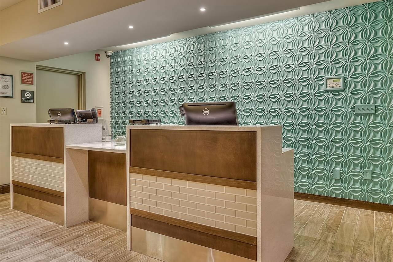 Фото Quality Inn Gulfport I-10