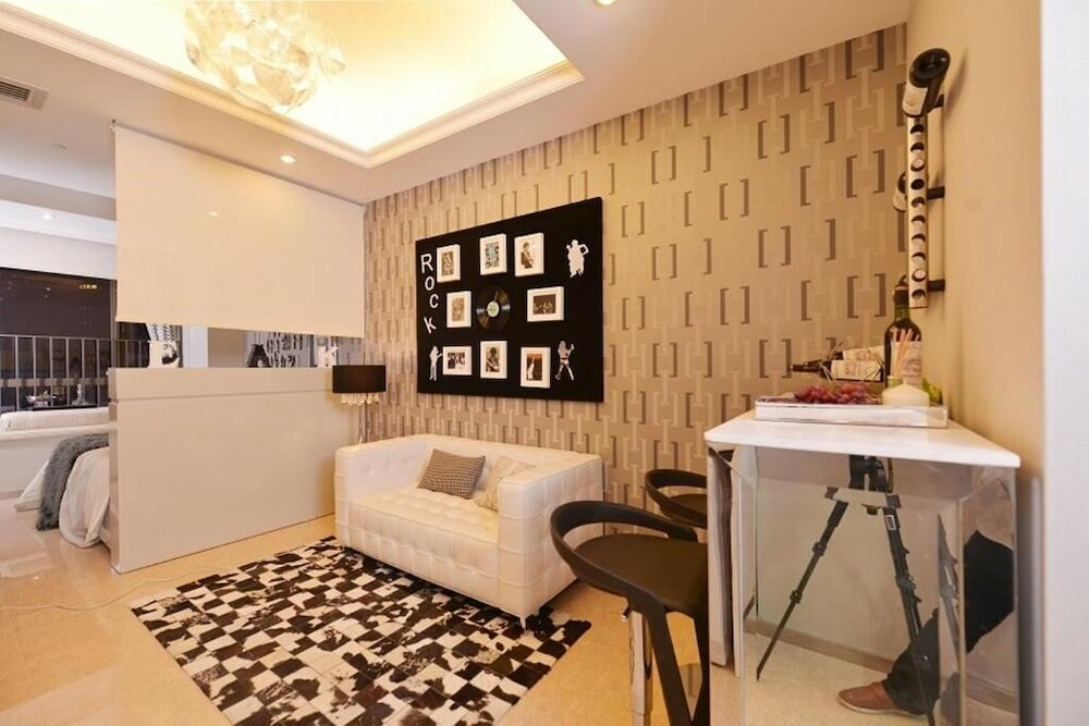 Фото Royal River Apartment