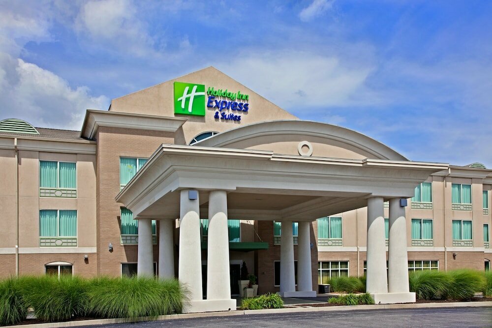 Hotel Holiday Inn Express Hotel & Suites Greenwood, State of Indiana, photo