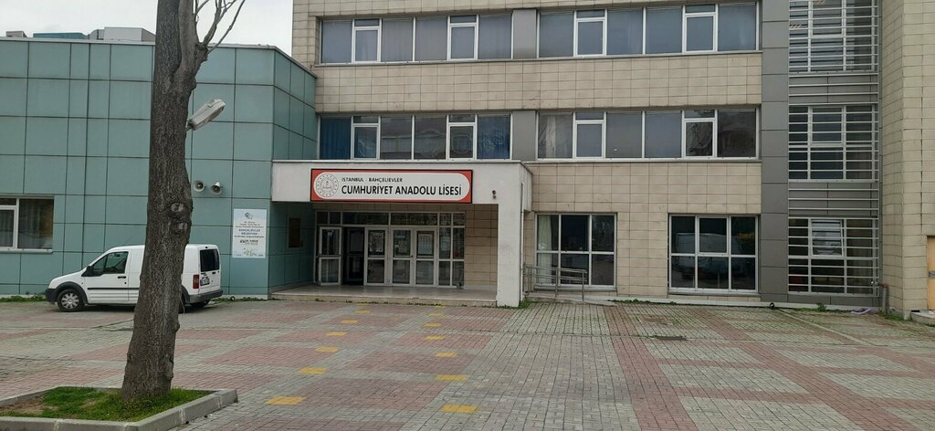 Lyceum Bahçelievler Cumhuriyet Anatolian High School, Istanbul, photo