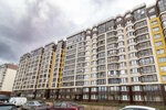 My home Your home (Veteranov Avenue, 171к5), alojamiento en alquiler diario