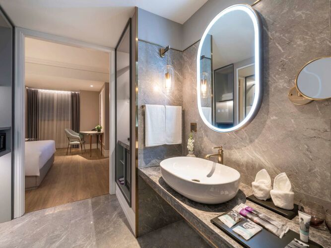 Фото Mercure Shanghai Global Harbour