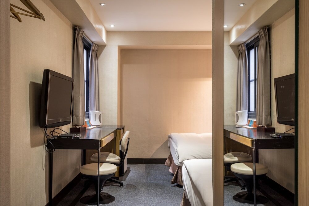 Фото Country Garden Hotel