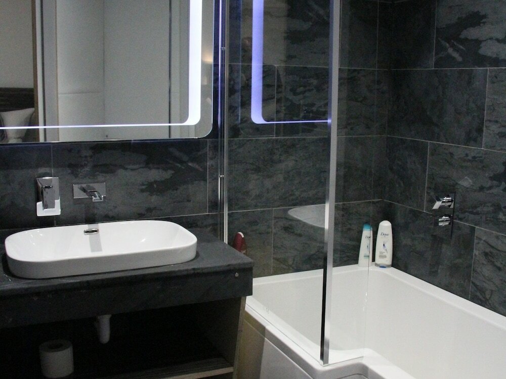 Фото Canal Cottages