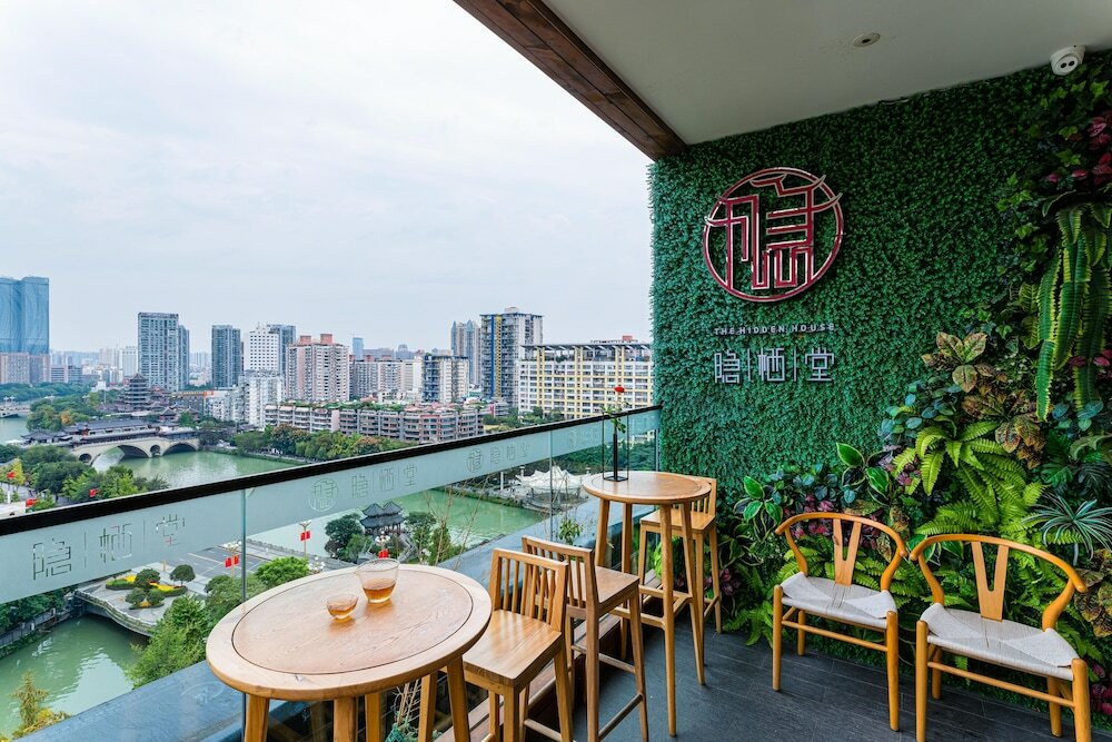 Фото The Hidden House Hotel