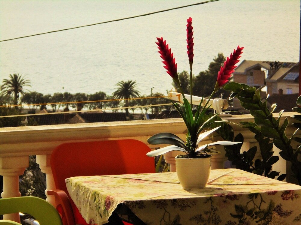 Фото Villa Lastva Apartments