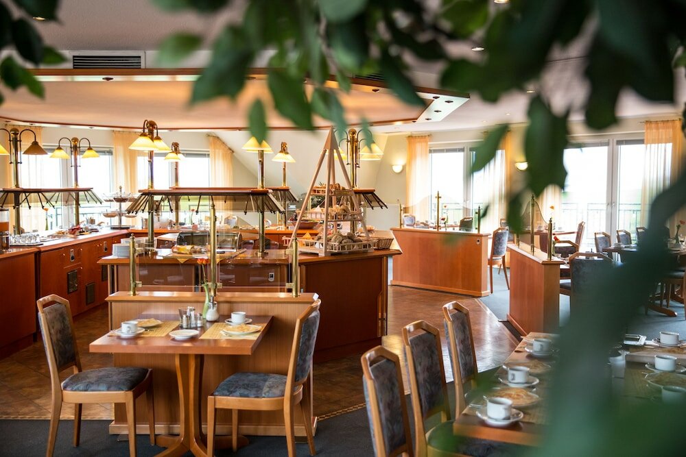 Фото Hotel Ostfriesen-Hof