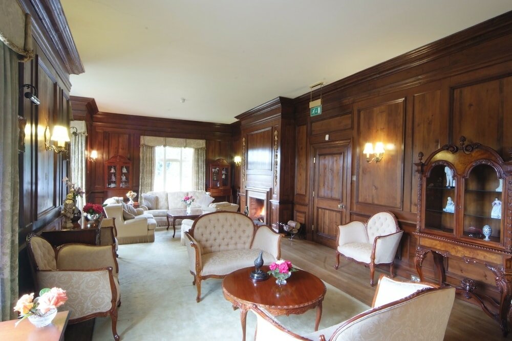 Фото Dunsley Hall Hotel