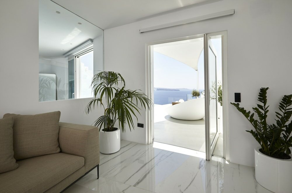 Фото The Saint Hotel