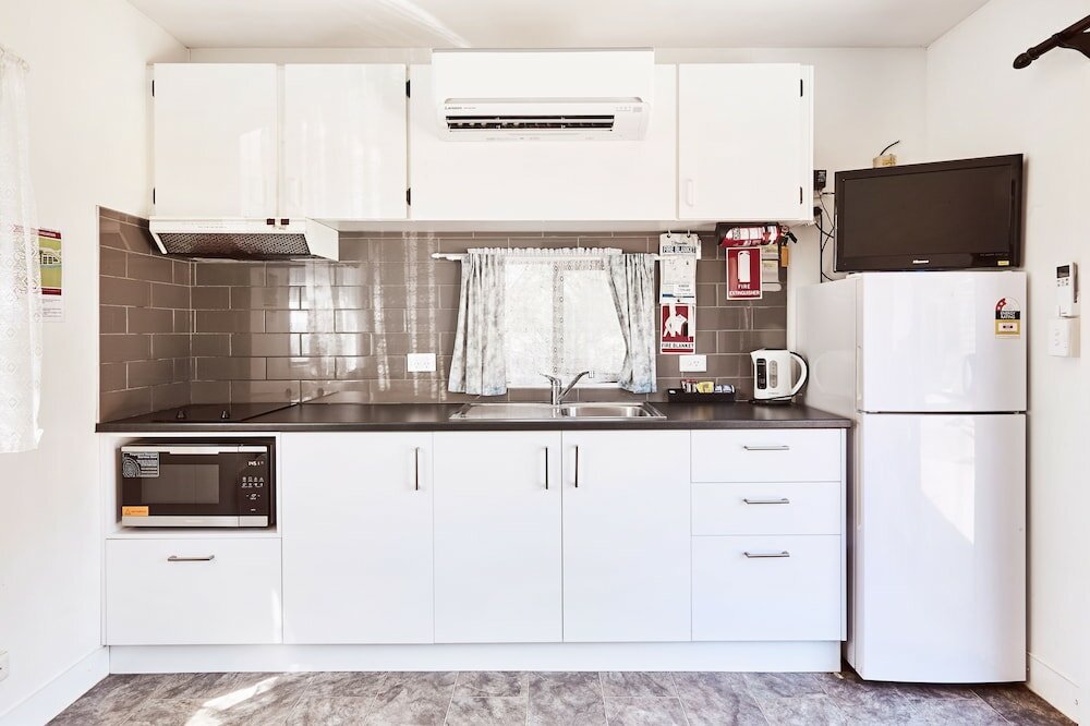 Фото Lorne Foreshore Caravan Park