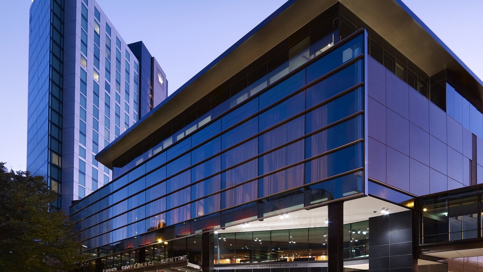 Фото Crown Promenade Melbourne