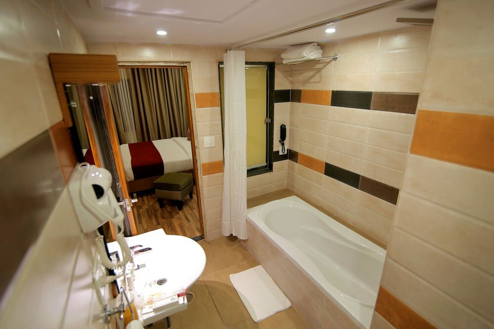 Фото Hotel Hampi International