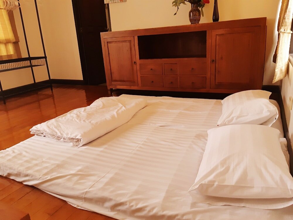 Фото Punnapha Pool Villa Pattaya