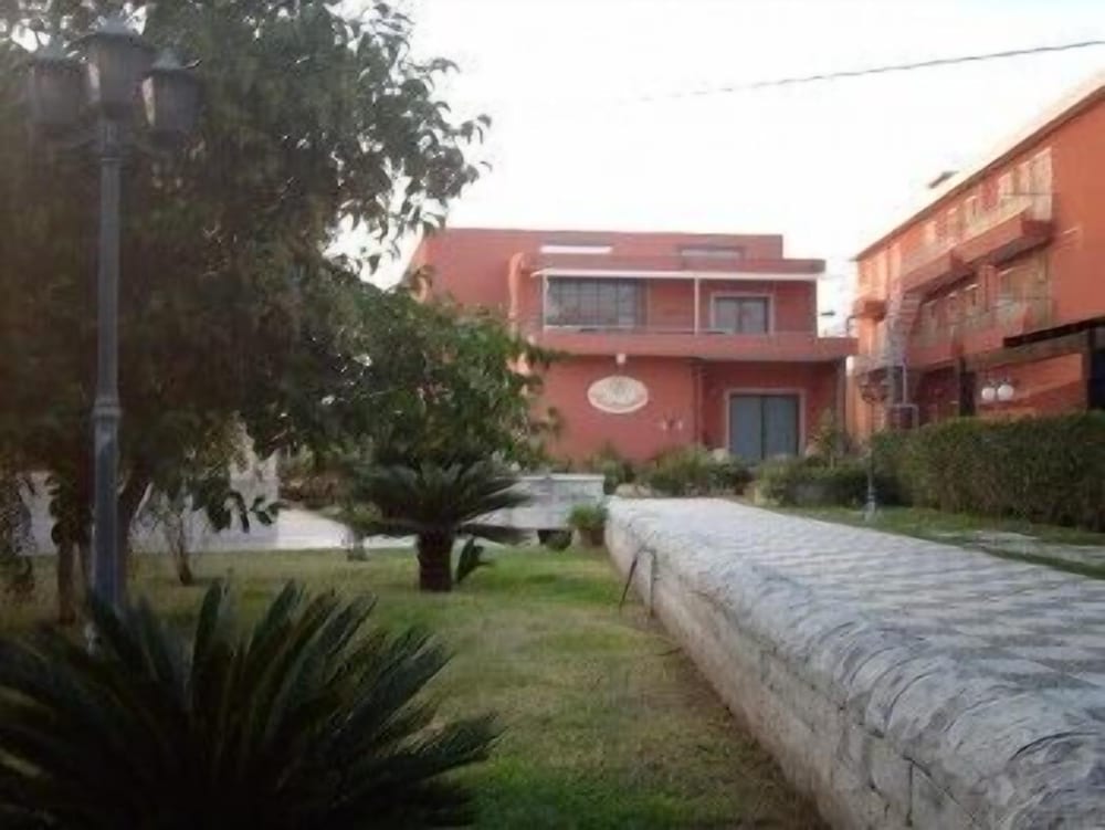 Фото Cordial Hotel