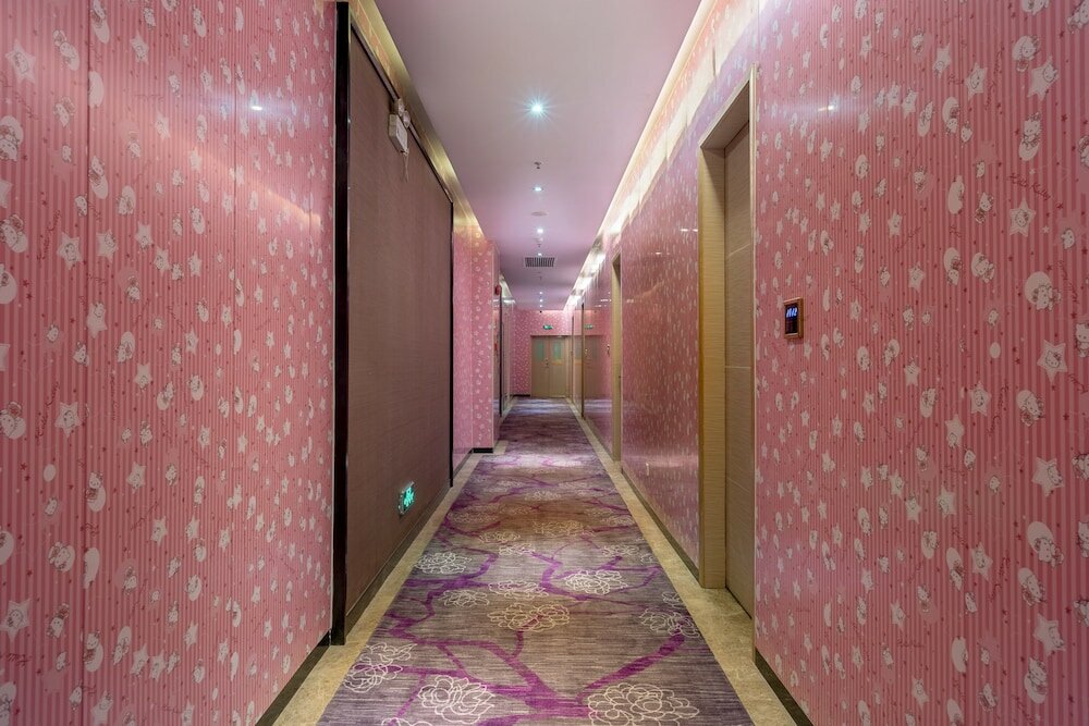 Фото Alice • Shuishanfang Honorableincomparadble Hotel