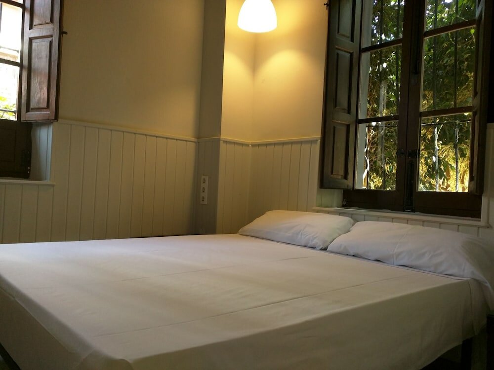 Фото Nwt Paradise Urban Hostel