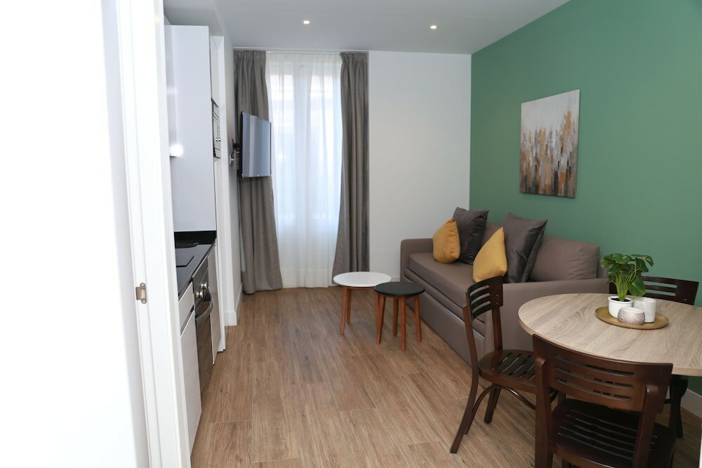 Фото New Point Madrid Opera