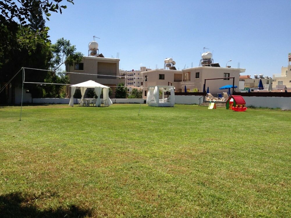 Фото Maricosta Hotel Apartments