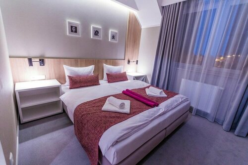Гостиница Hotel Falcon в Жешуве
