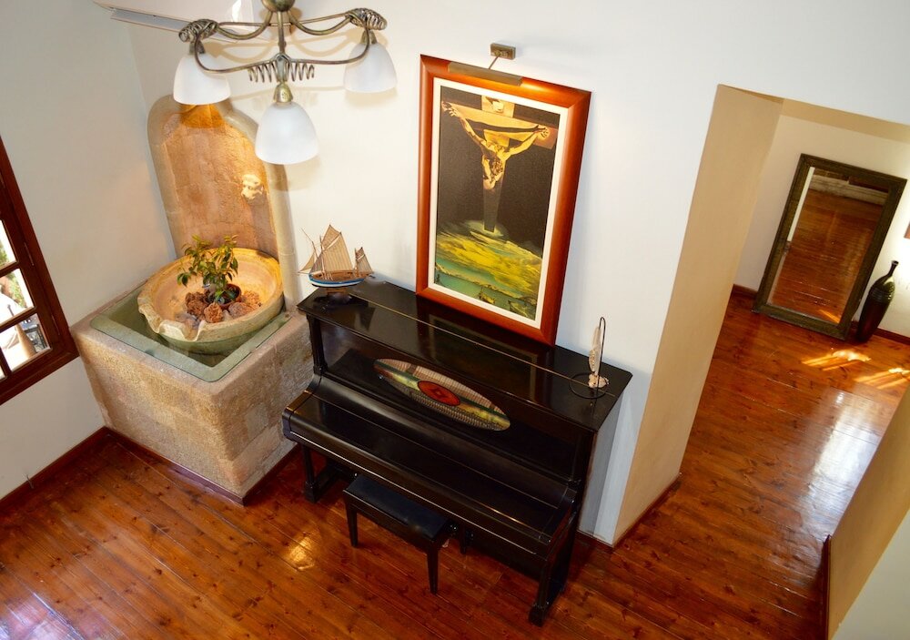 Фото Medieval Villa