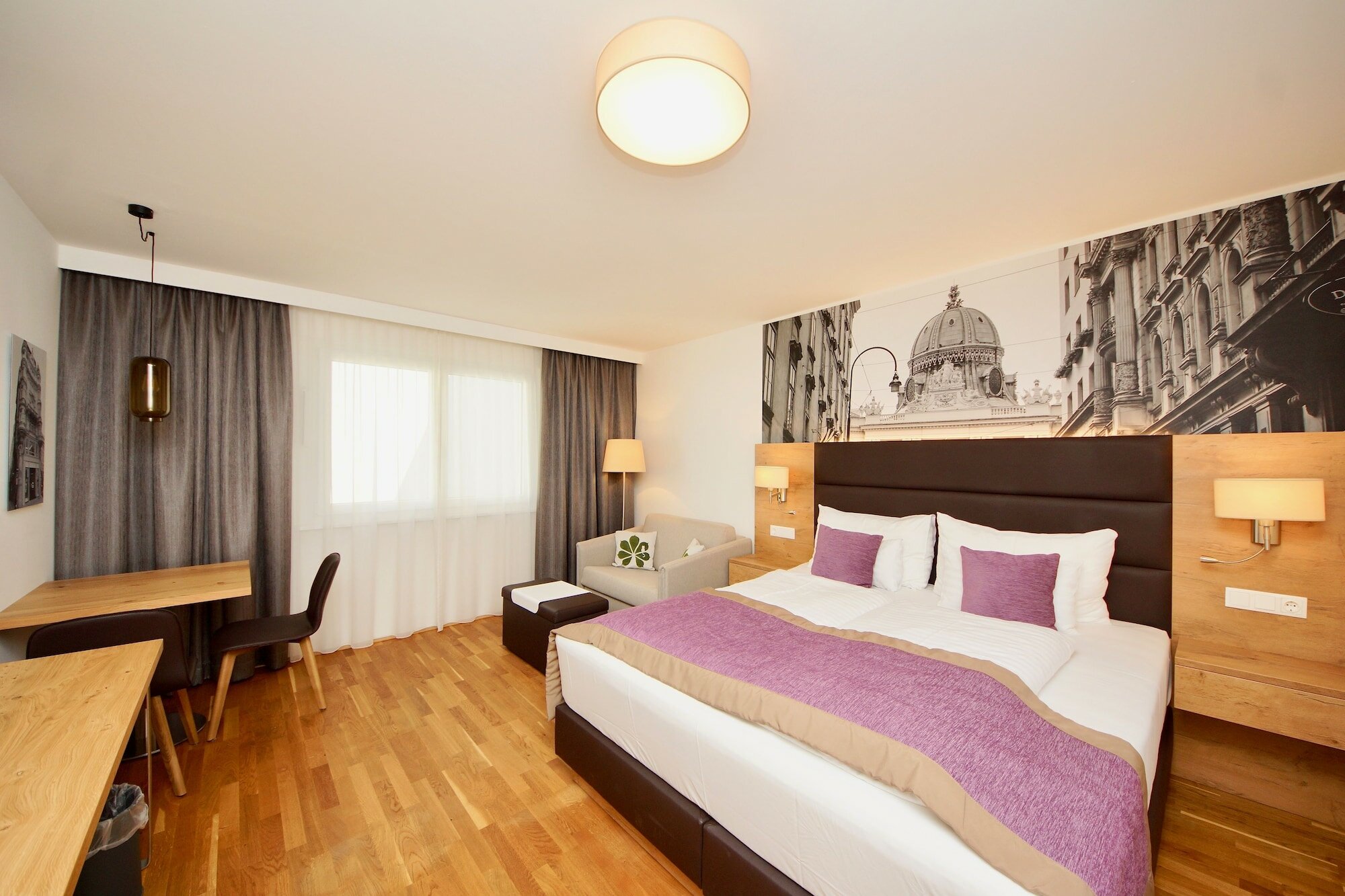 Фото Parks 73 The TownHouse Hotel