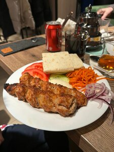 Uyut and Vkus (Nizhniy Novgorod, Akademika Sakharova Street, 103А) ، مقهى
