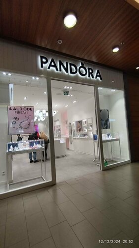 Pandora Fotoğraf 1