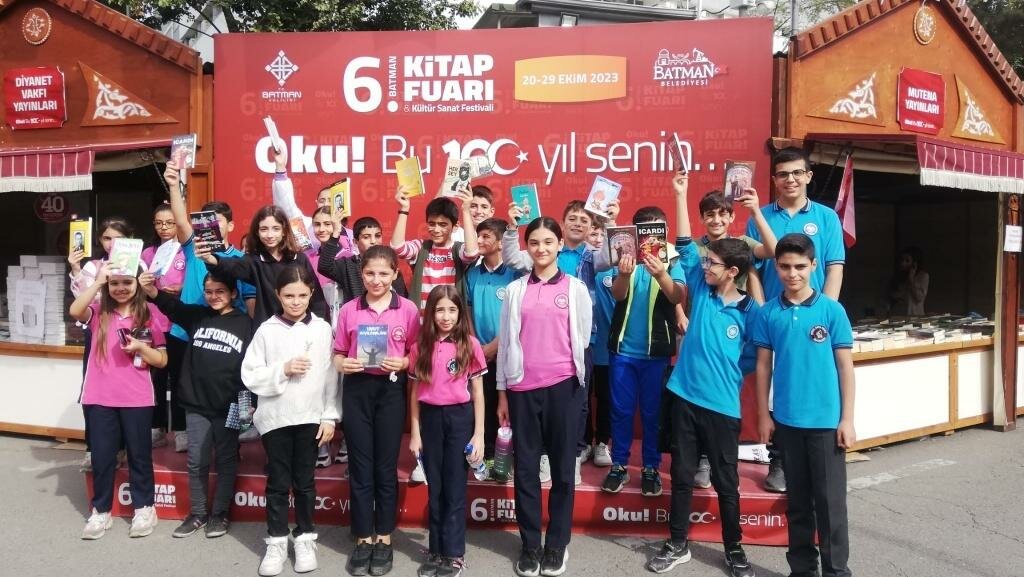 Primary school Petrol Primary School, Batman, photo