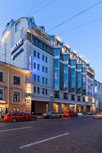 Cosmos St. Petersburg Nevsky Hotel