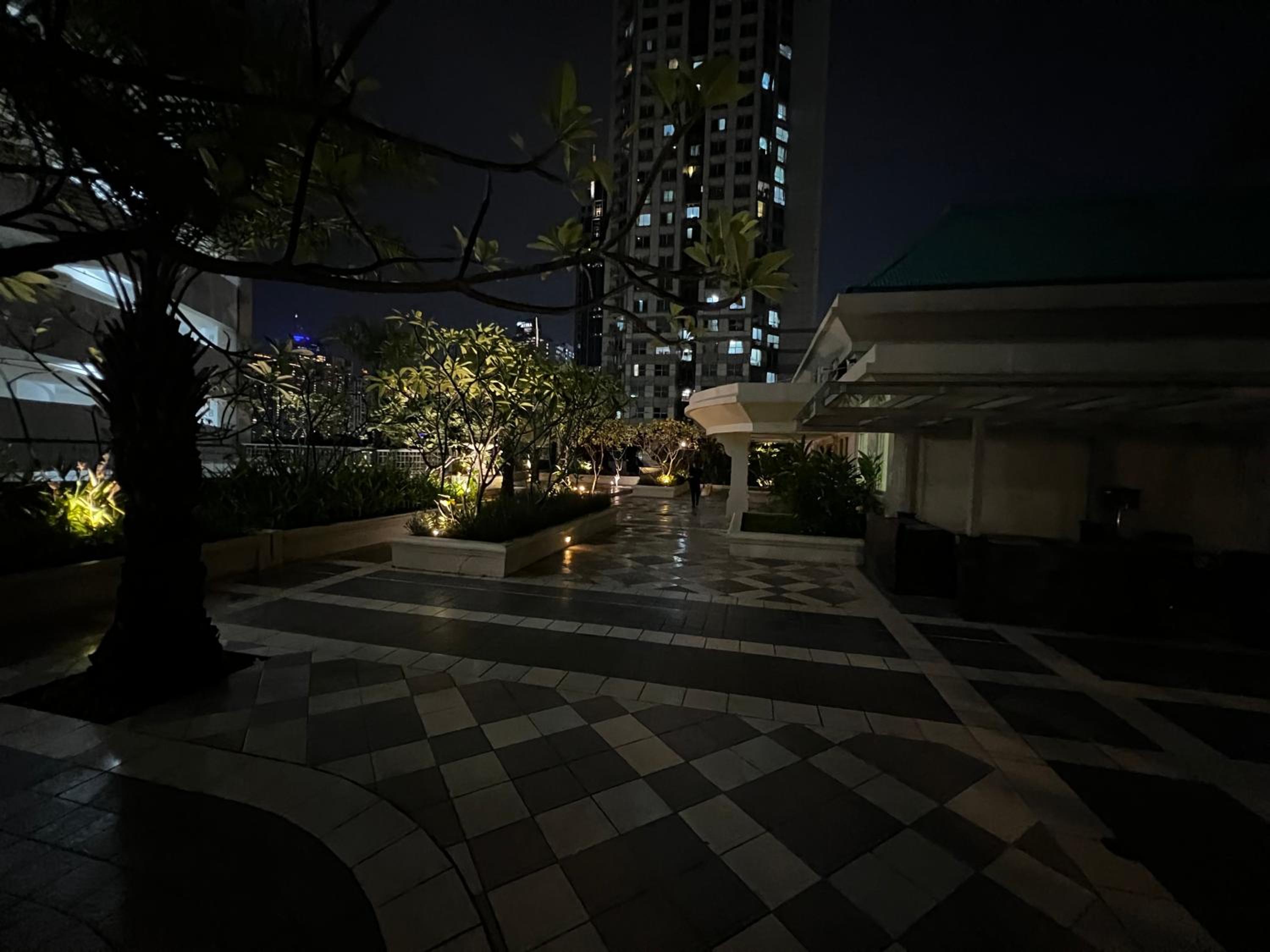 Фото Batavia Apartments, Hotel & Service Residences