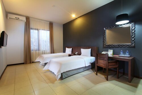 Гостиница Praja Hotel в Денпасаре