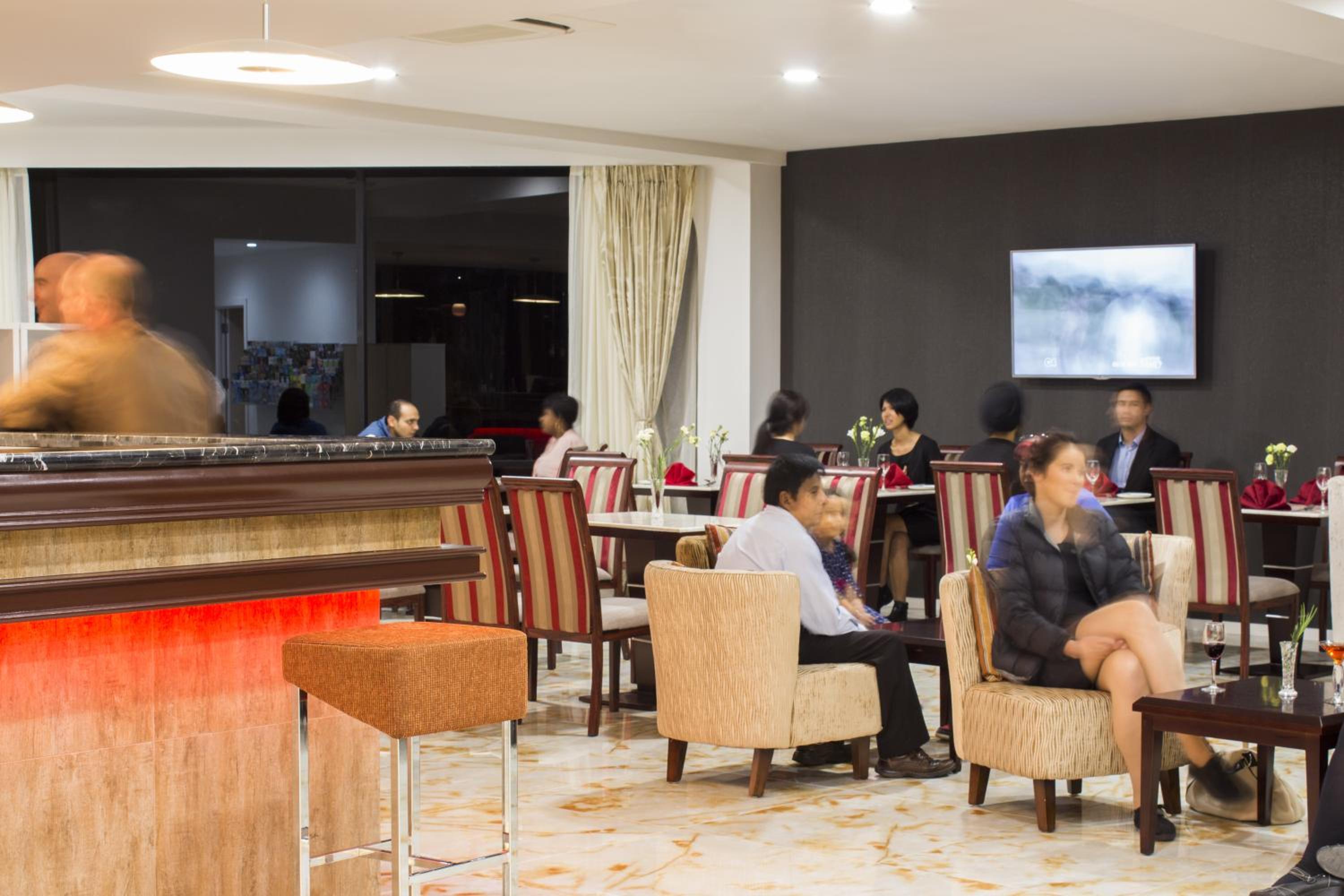 Фото Vr Queen Street - Hotel & Suites