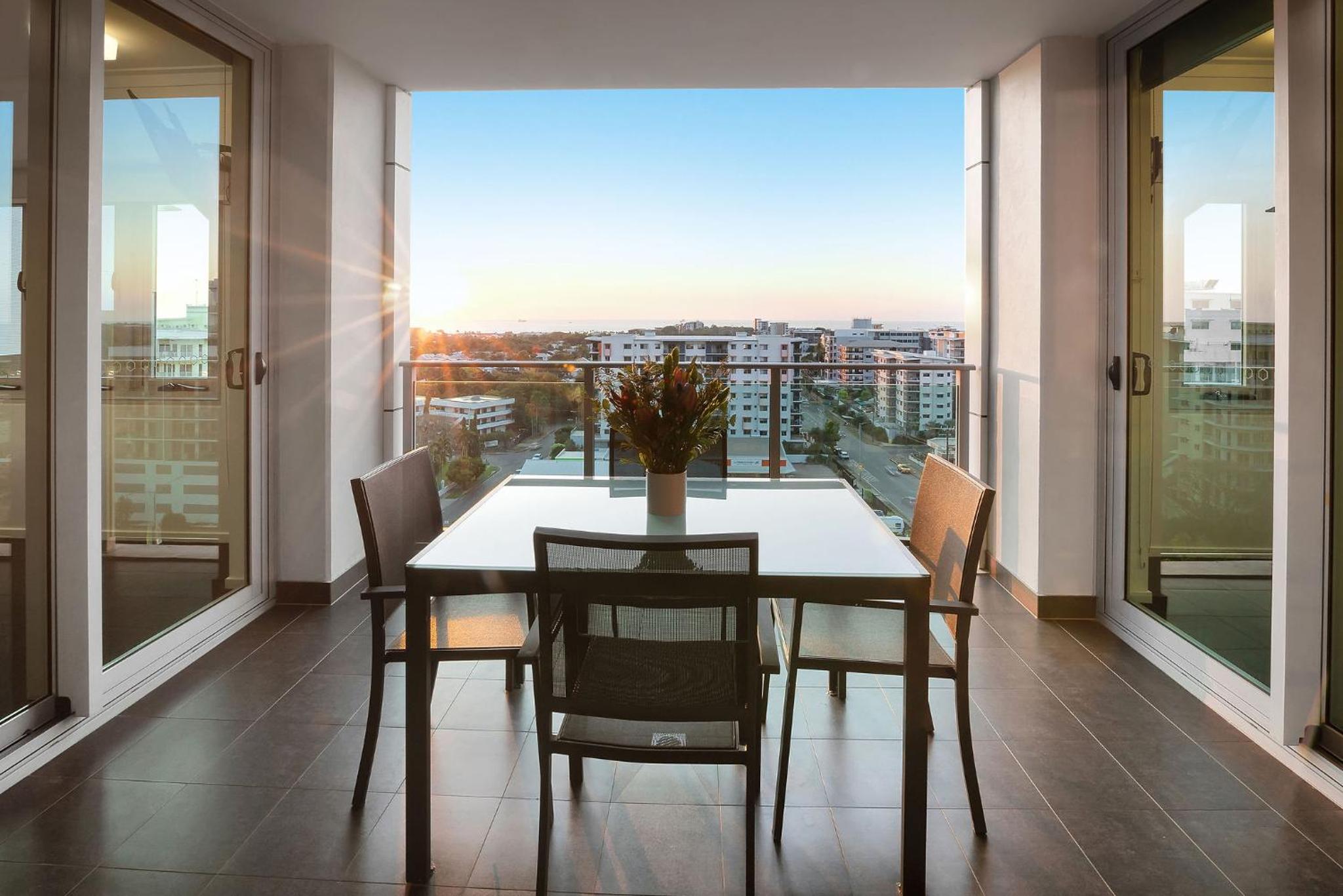 Фото H on Mitchell Apartment Hotel