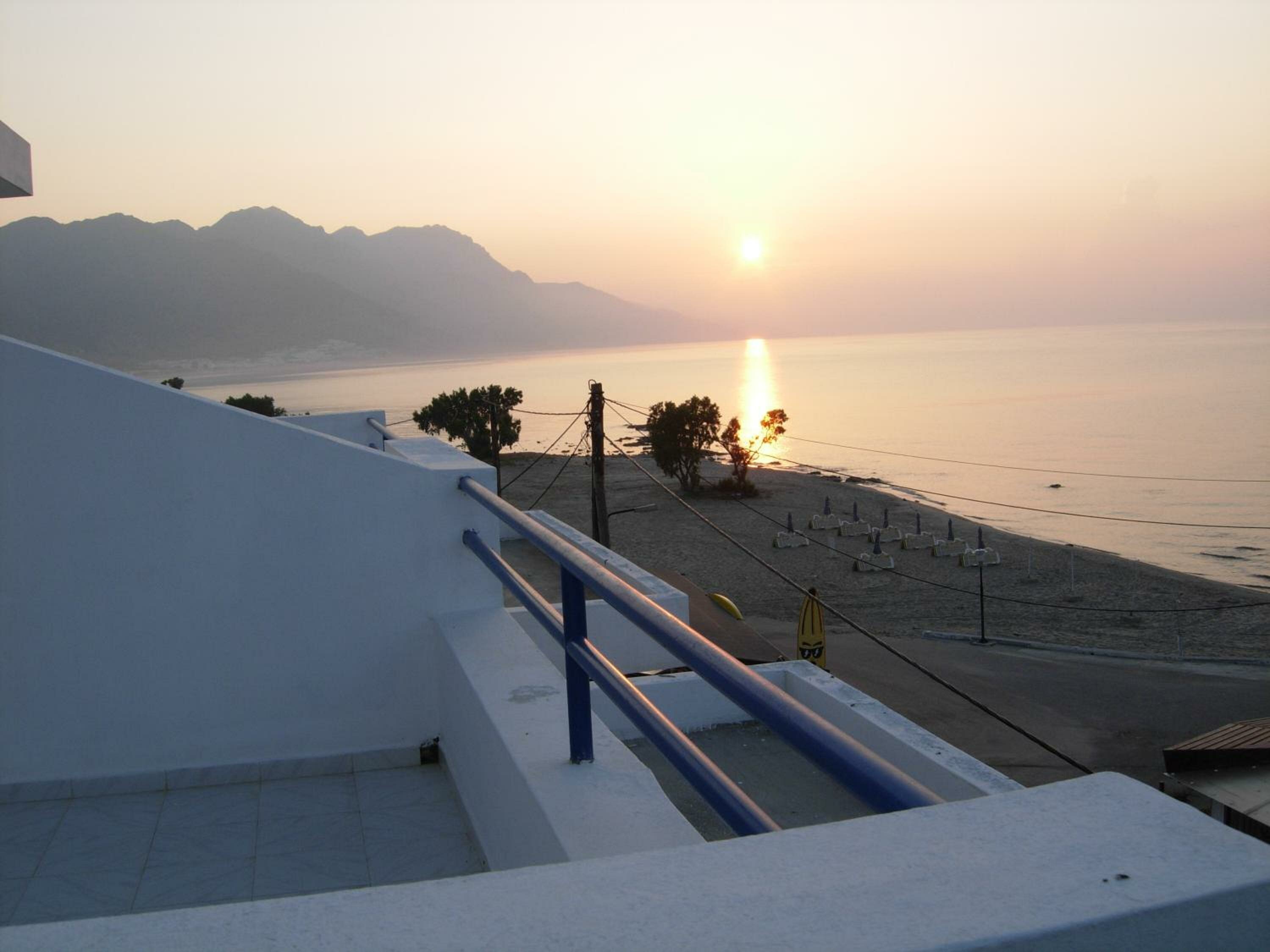 Фото Philippos Studios