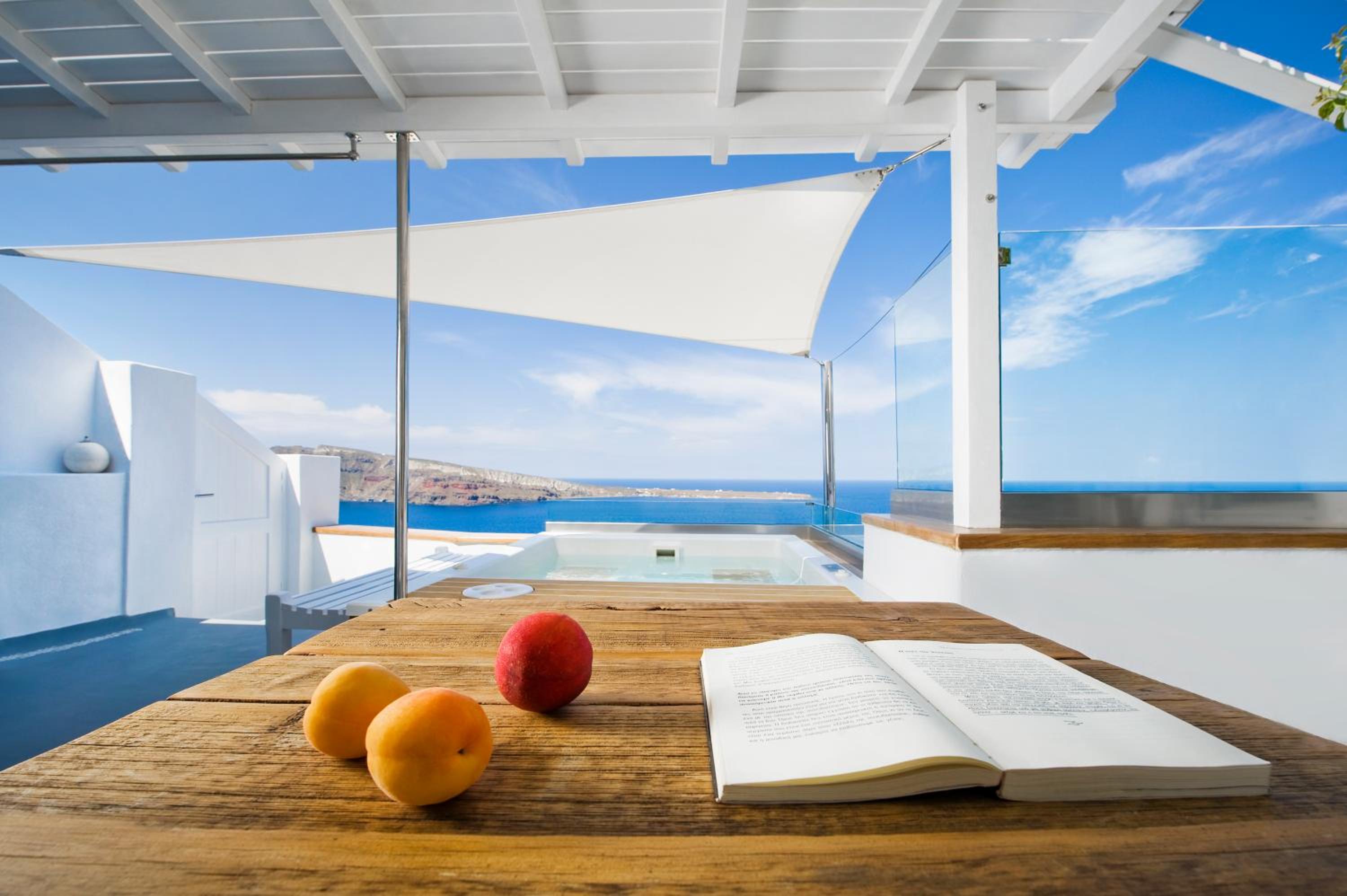 Фото Hyperion Oia Suites